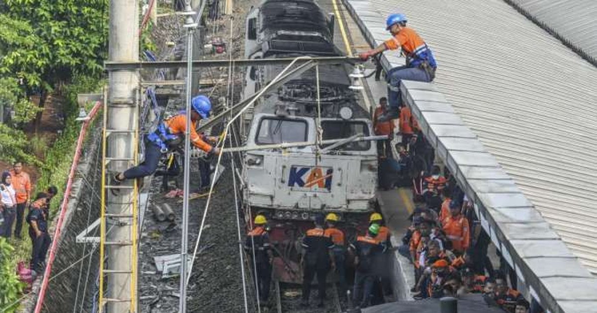 DPR Mendesak KNKT Percepat Analisis Penyebab Kecelakaan KRL di Bekasi Timur