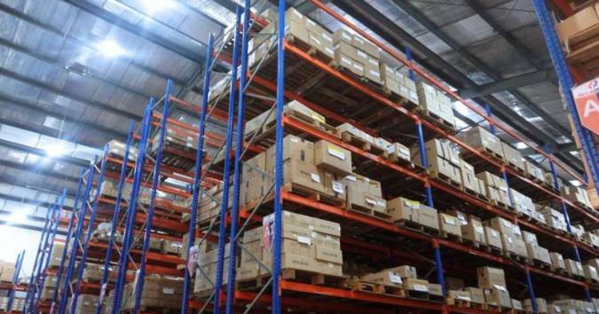 Tekanan Pelemahan Rupiah Terhadap Kurs Dolar AS: Ancaman Baru Bagi Sektor Logistik Nasional