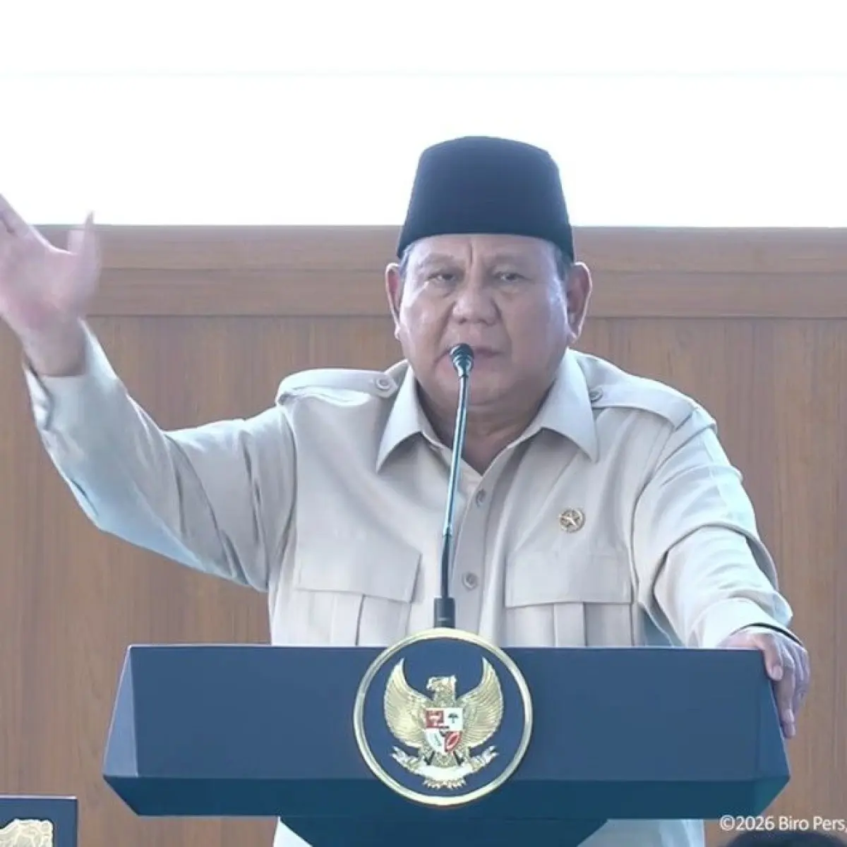 Foto: Presiden Prabowo Subianto dalam peresmian Koperasi Desa Merah Putih di Nganjuk. (dok. YouTube Setpres)