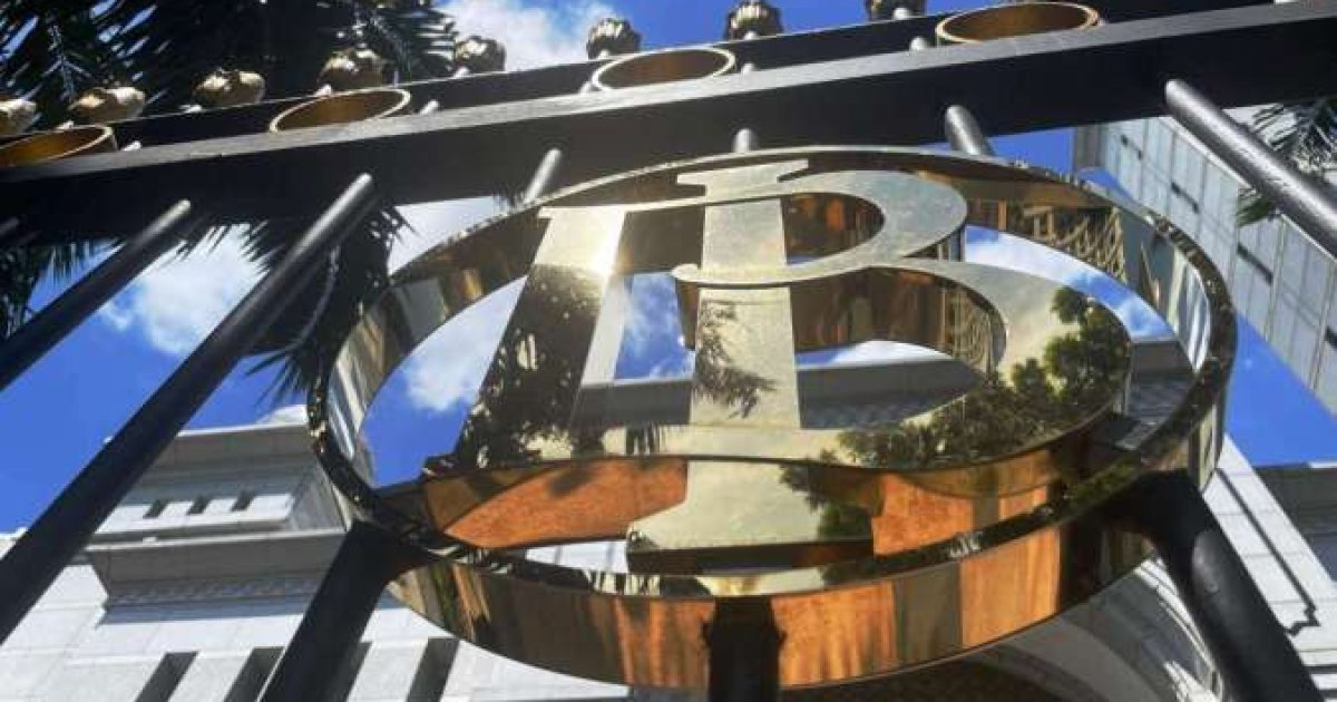 BI Rate Naik 50 BPS: Analisis Dampak Ganda Keputusan Bank Indonesia Terhadap Sektor Perbankan Nasional