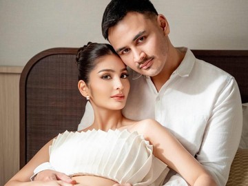 Debi Sagita hamil anak pertama dari suaminya, Marco Ivanos. Mereka menikah sejak 8 Juni 2024. (Foto: dok Instagram debisagita)