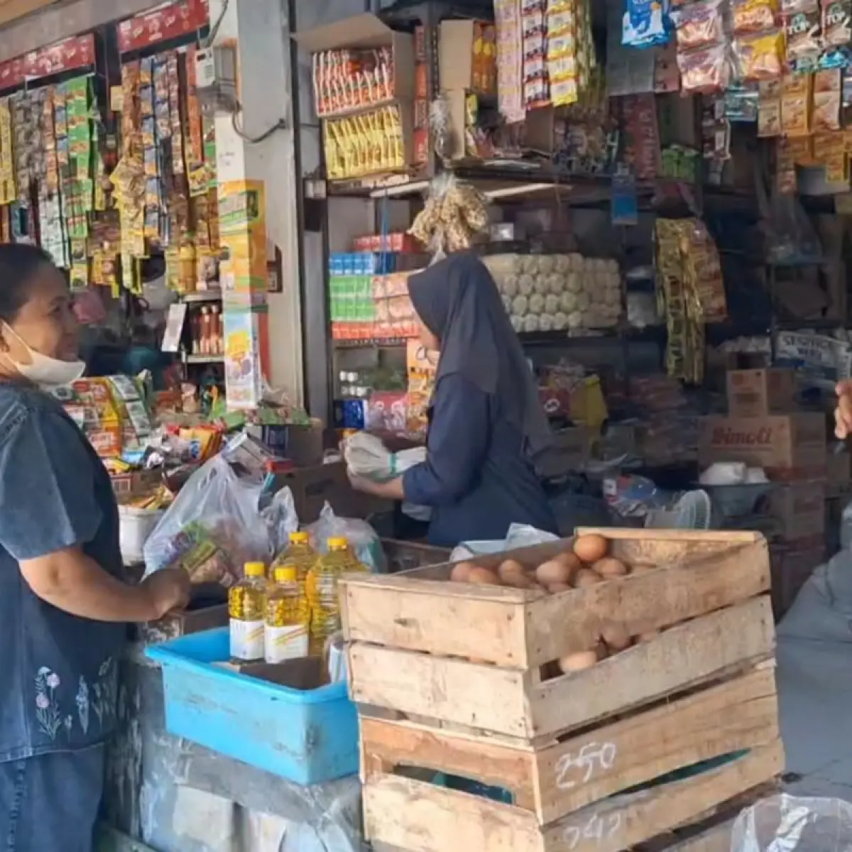 Dampak Kurs Rp17.500/Dolar: Ancaman Inflasi dan Beban Hidup Masyarakat Kelas Bawah