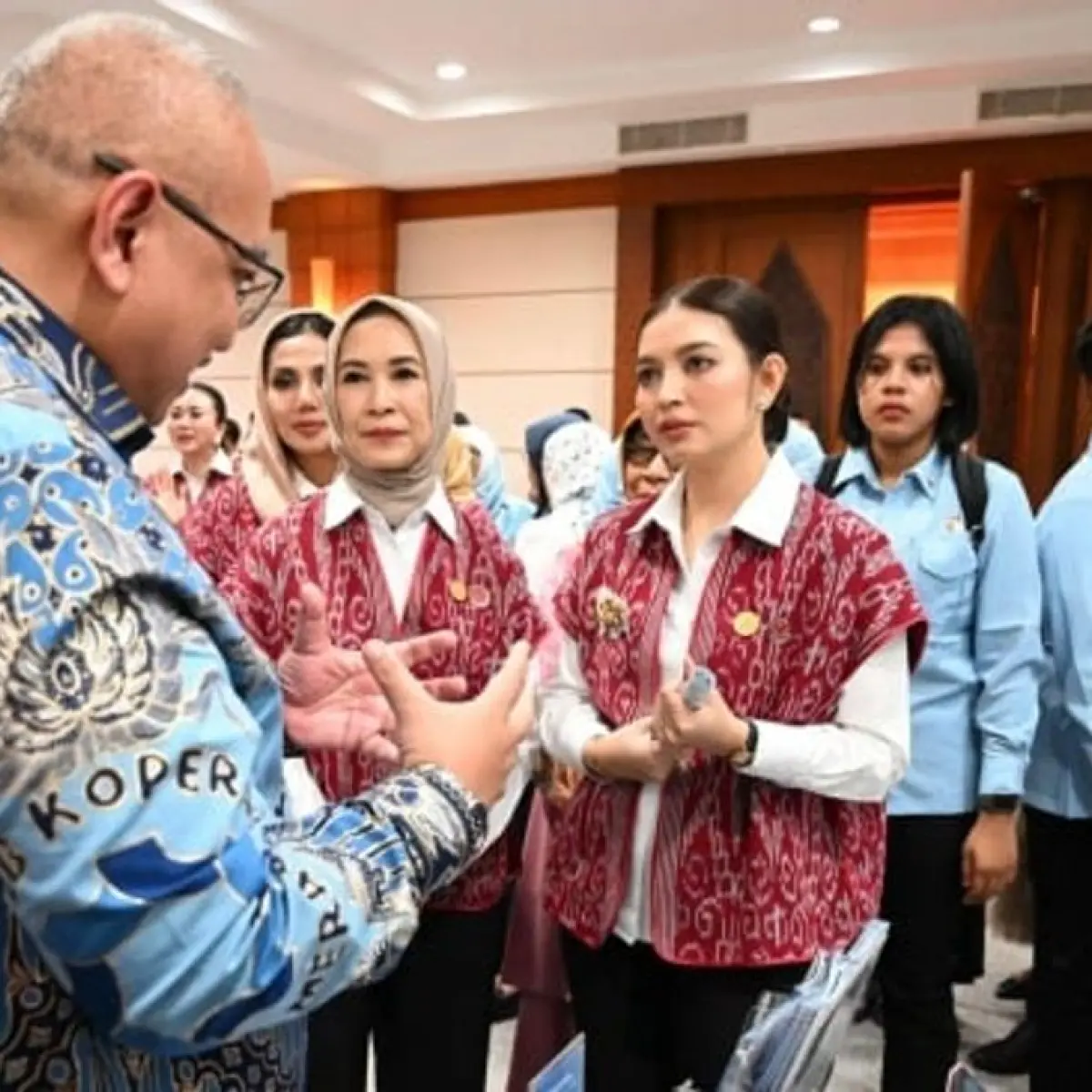 LPDB Koperasi Perkuat Ekonomi Kreatif Lokal Lewat Coaching Clinic di Pontianak