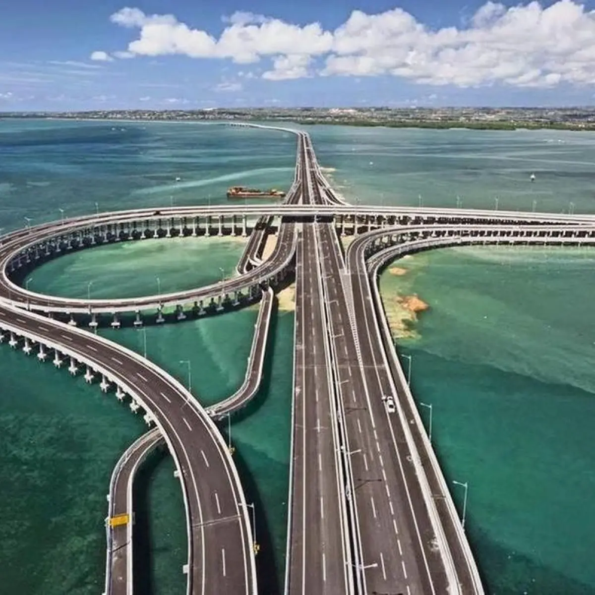 Antisipasi Lonjakan Pemudik, Jasa Marga Catat Kenaikan Trafik Kendaraan 16 Persen di Tol Bali Jelang Libur Panjang