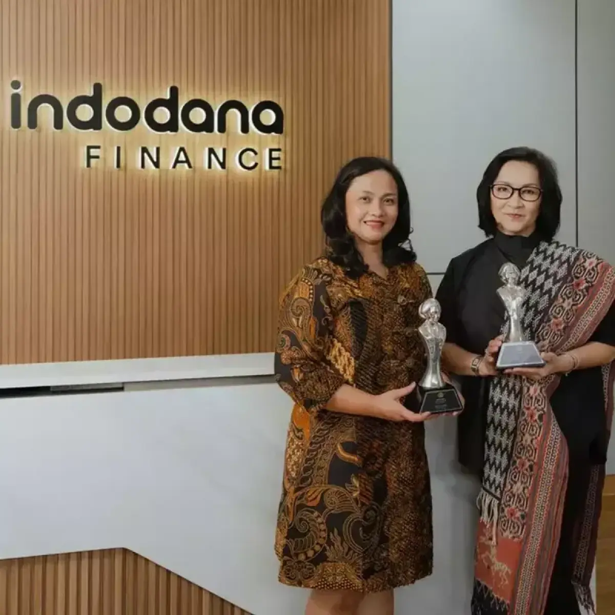 Perkuat Ekonomi Inklusif, Dua Petinggi Indodana Finance Sabet Penghargaan Outstanding Women 2026