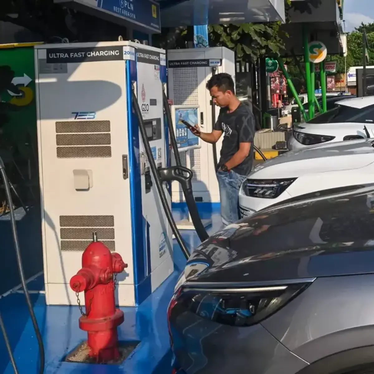 Kendaraan Listrik Pimpin Tren Penjualan Otomotif Domestik pada April 2026