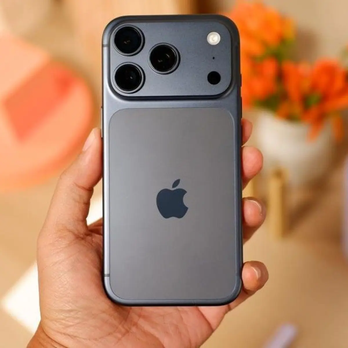 Intel Mulai Uji Coba Fabrikasi Chip Apple, Mengancam Dominasi Tunggal TSMC