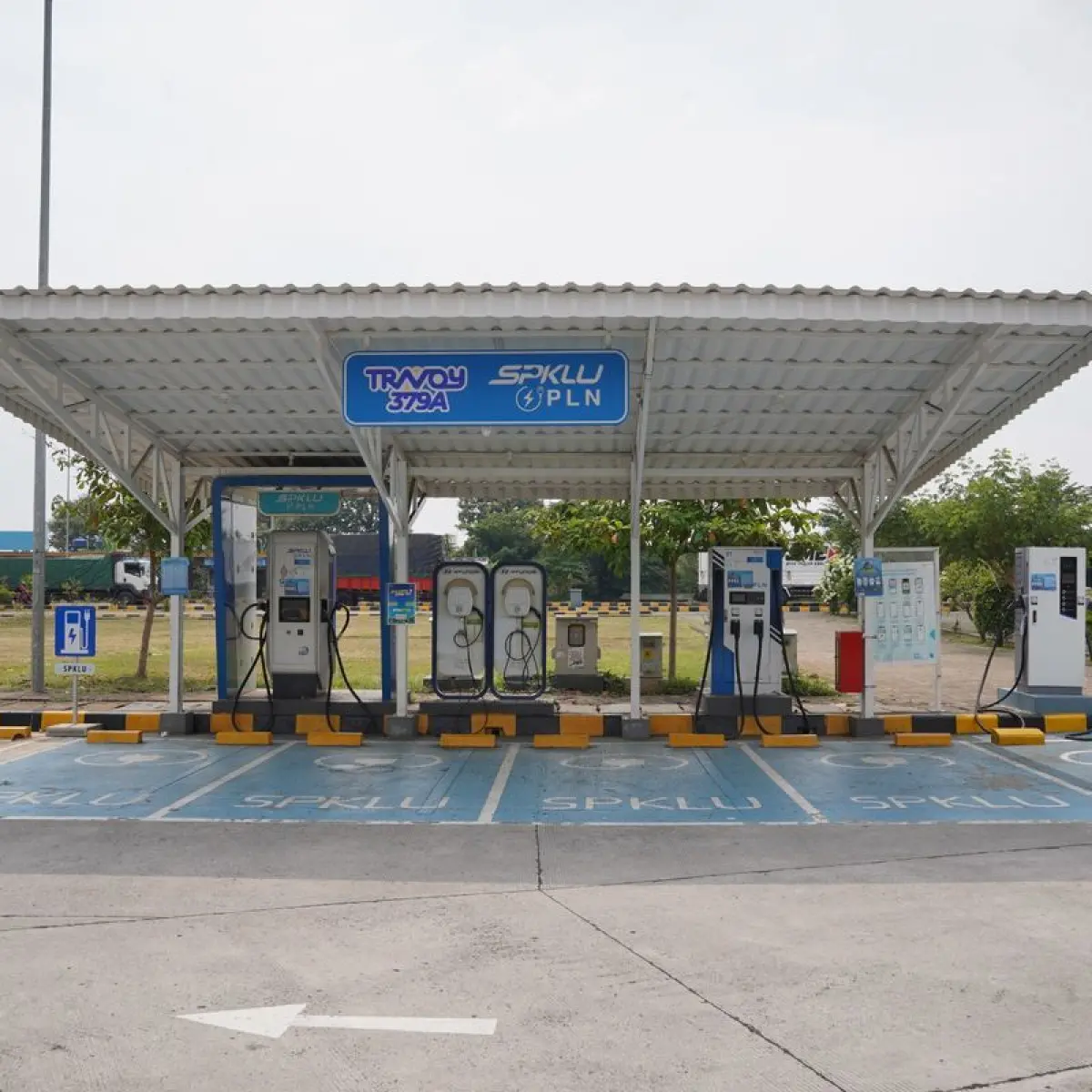 Kronologi Unit SPKLU PLN di Yogyakarta Roboh Tertabrak Mobil Listrik Saat Manuver Pengisian Daya