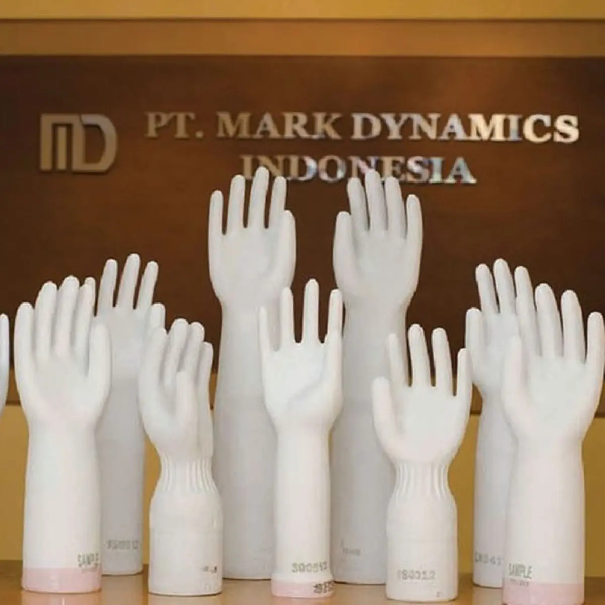 Cetakan sarung tangan produksi PT Mark Dynamics Indonesia Tbk (MARK)(Doc. Mark Dynamics Indonesia)