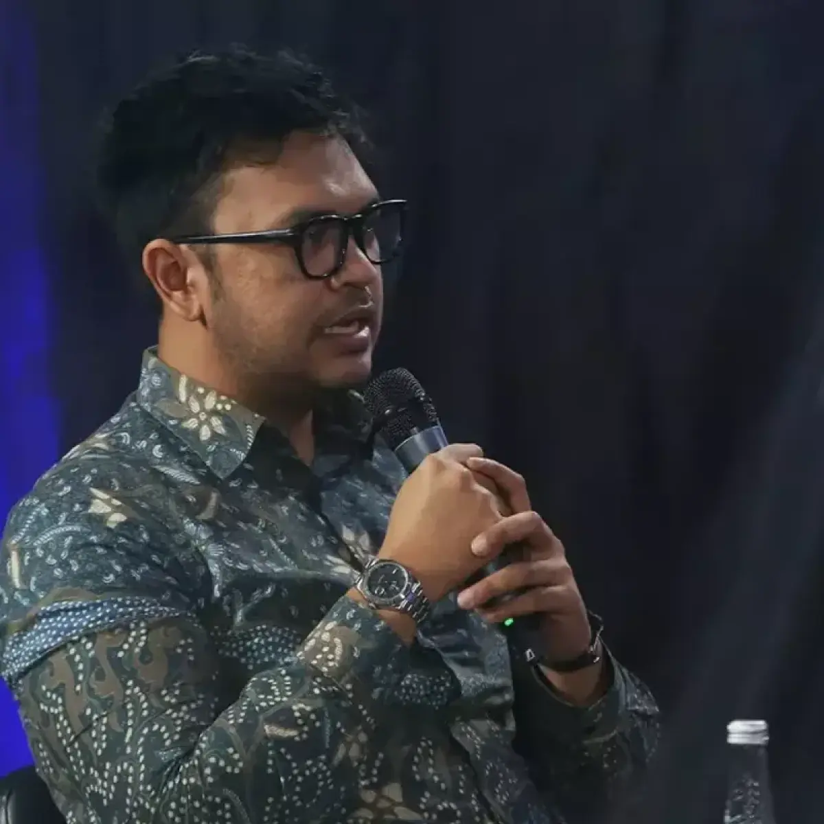 Akar Pelemahan Rupiah ke Rp17.600: Ekonom Soroti Tekanan Fiskal Domestik dan Ketidakpastian Struktural