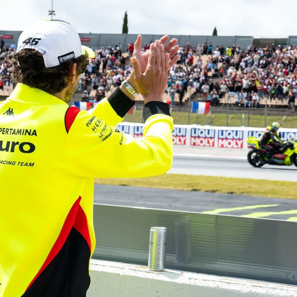 Dampak Kehadiran Langsung Valentino Rossi: VR46 Racing Team Raih Hasil Maksimal di Catalunya