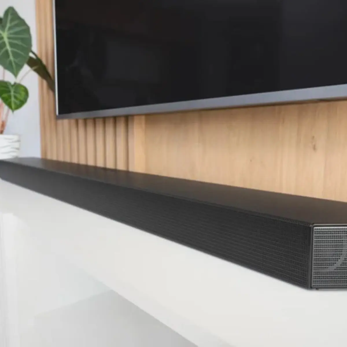 Jangan asal beli! Simak 4 kekurangan soundbar dibandingkan sistem home theater konvensional.(Dok. Yahoo Tech)