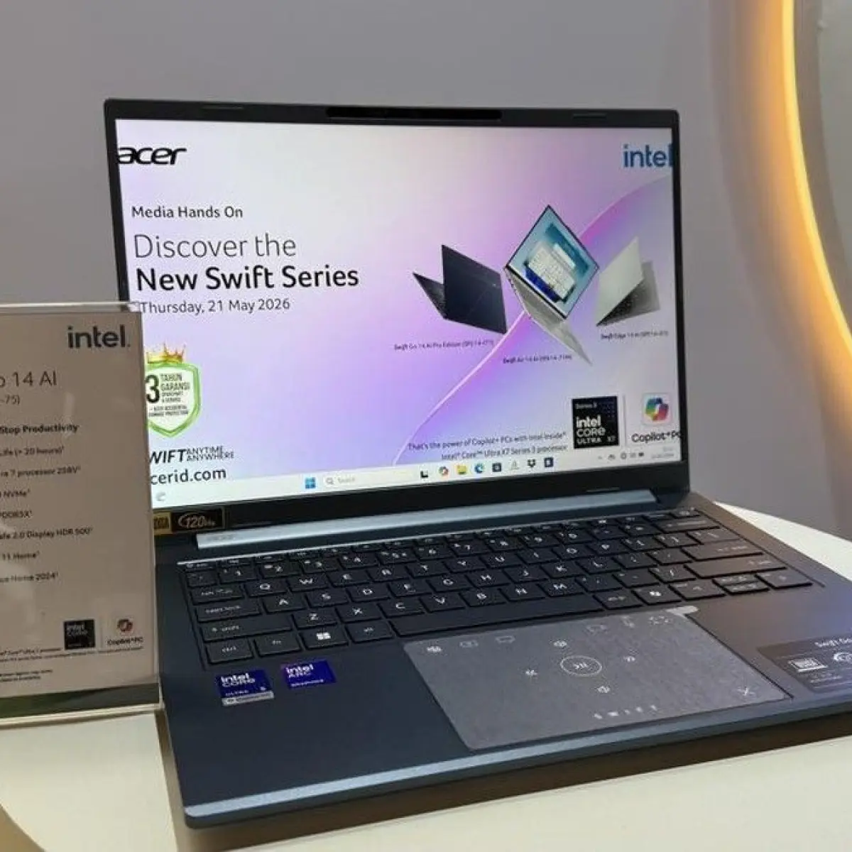 Acer Swift Go 14 AI Foto: Virgina Maulita Putri/detikINET