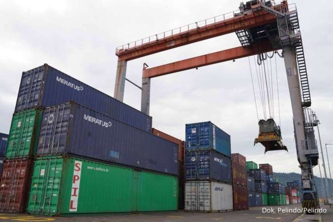 Kemacetan di Gerbang Logistik Nasional: Antrean Kapal Panjang Picu Kenaikan Biaya Distribusi Barang