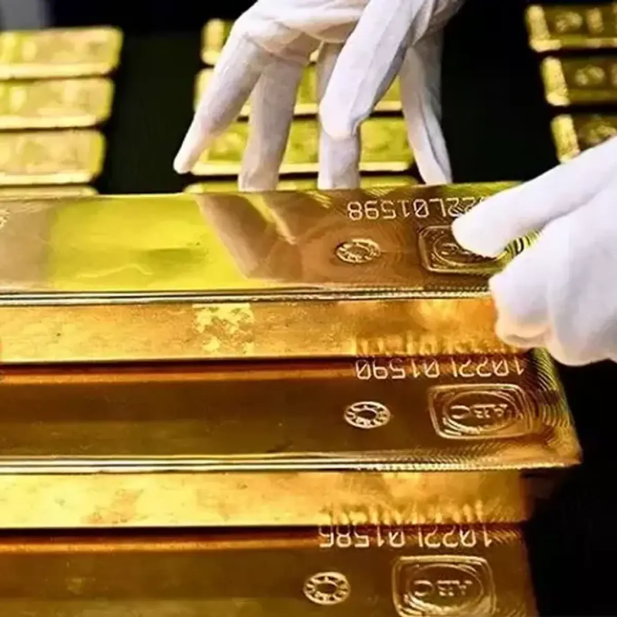 Pembatasan Impor Emas India Picu Gejolak Pasar Domestik dan Dorong Opsi Monetisasi Aset