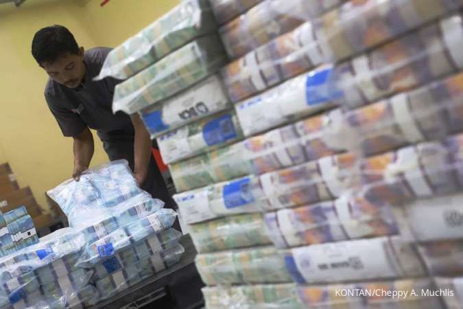 Dinamika Dana Pihak Ketiga Perbankan Melambat: Mengapa Simpanan Korporasi Jadi Penyebab Utama?