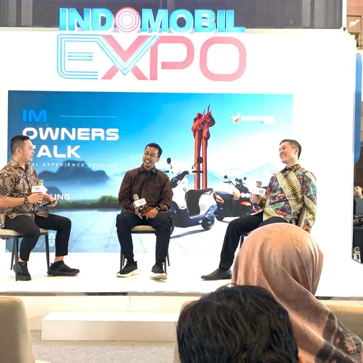 Indomobil Emotor Pacu Adopsi Kendaraan Listrik, Empat Varian Baru Resmi Mengaspal di Bandung