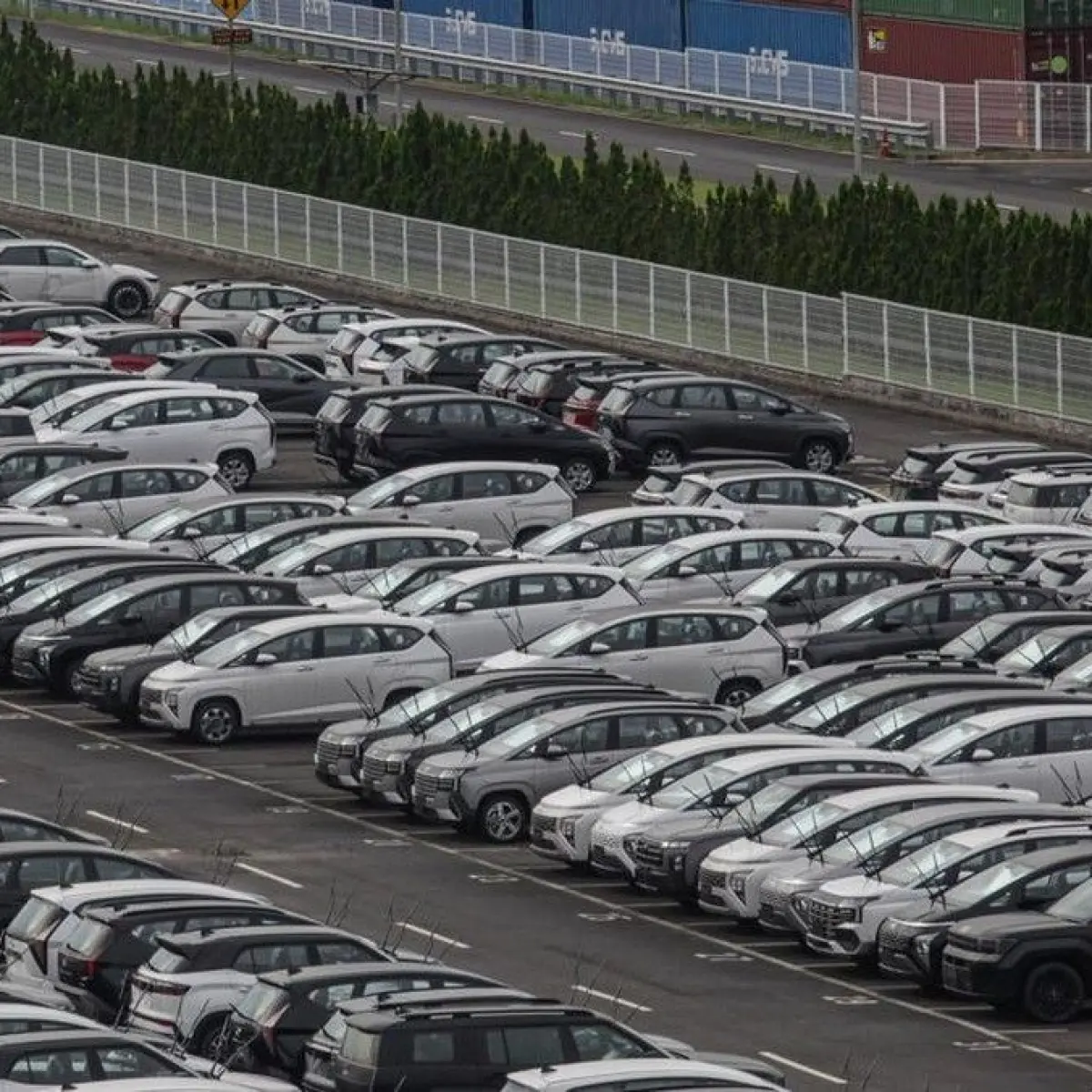 Mengintip Dominasi Pabrikan Otomotif: Siapa Pemimpin Produksi Mobil 