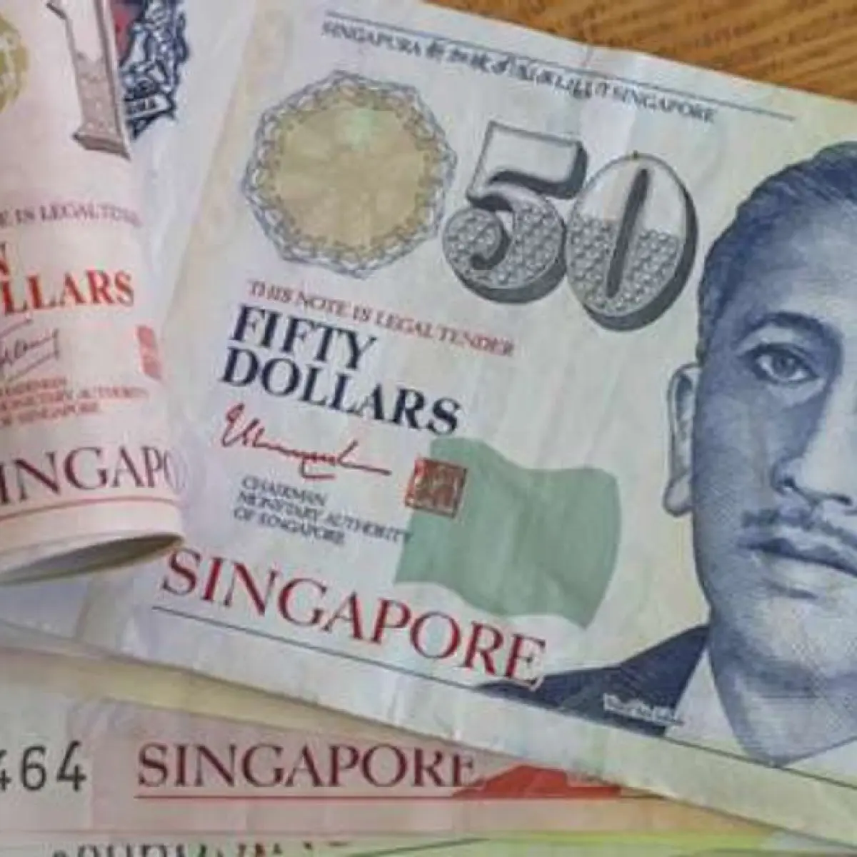 Rupiah Tertekan Hebat: Dolar Singapura dan AS Kompak Menguat Signifikan pada 29 Mei 2026