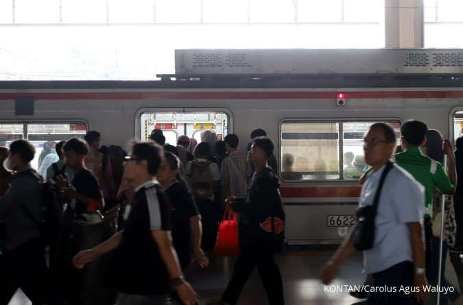 Lonjakan Penumpang Commuter Line Jabodetabek Capai Ratusan Ribu Selama Periode Libur Panjang Mei 2026