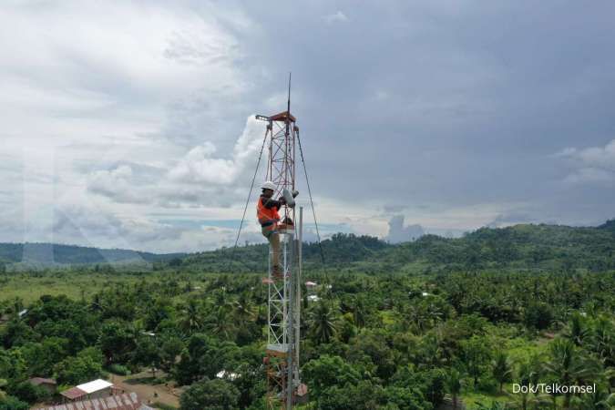 Telkomsel Perkuat Green Operation: BTS Bertenaga Surya dan Kemasan SIM Ramah Lingkungan