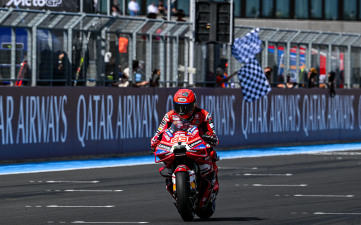 Kemenangan Dramatis Marc Marquez di MotoGP Hungaria 2026: Misteri Absennya Tim Aprilia