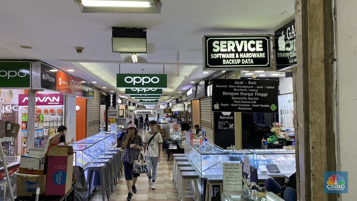 Foto: Jasa Service HP. (CNBC Indonesia/Novina)