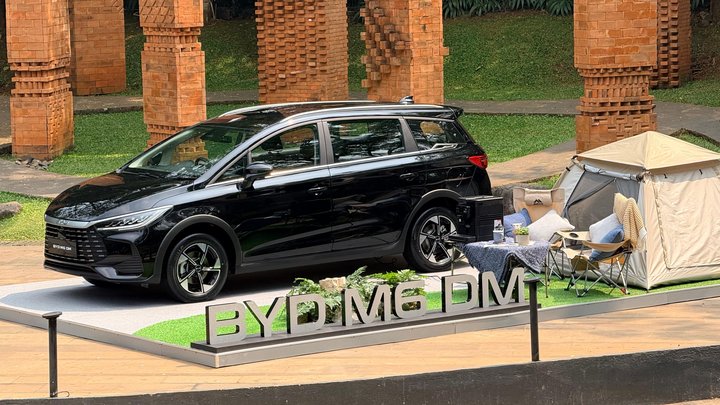 Harga Menggoda, BYD Luncurkan MPV Premium M6 DM-i di Indonesia Mulai Kurang dari Rp300 Juta