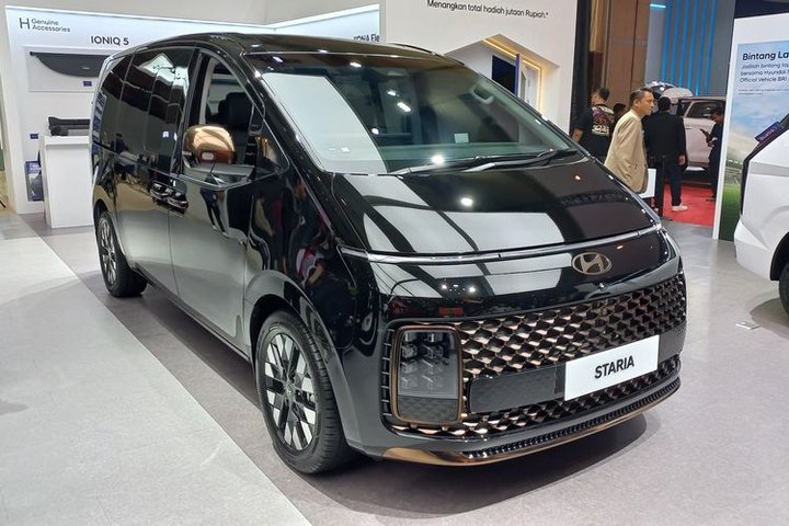 Hyundai Siap Perkenalkan Staria Versi Hybrid, Pasar Otomotif Indonesia Menanti Elektrifikasi MPV Premium