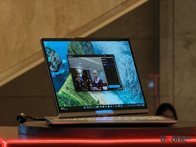 Lenovo Perkenalkan ThinkBook Plus Twist G7: Inovasi Laptop dengan Layar Adaptif yang Mengikuti Pengguna