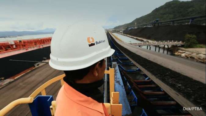 Kebijakan Baru Mandatori Pencampuran Batubara: Respons Positif dan Tantangan Baru Bagi PTBA