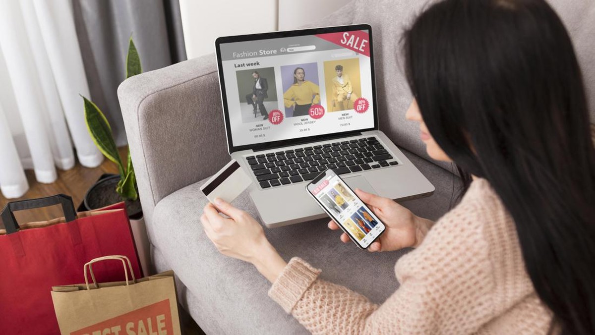 Foto: Ilustrasi belanja online. (Dok. Freepik)