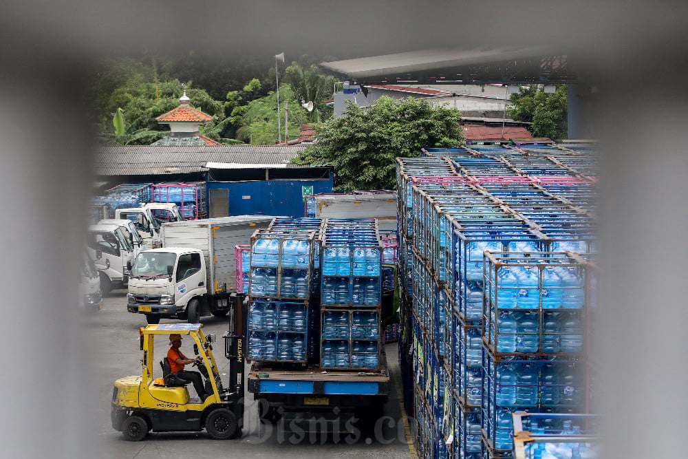 Mayoritas Fasilitas Produksi Air Minum Kemasan Belum Penuhi Standar Mutu, BPOM Soroti Tingginya Angka Ketidakpatuhan
