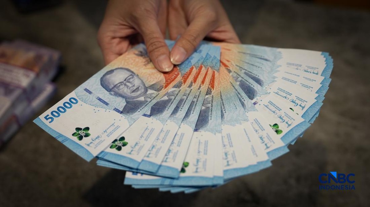 Foto: Ilustrasi Uang Tunai (CNBC Indonesia/Tias Budiarto)