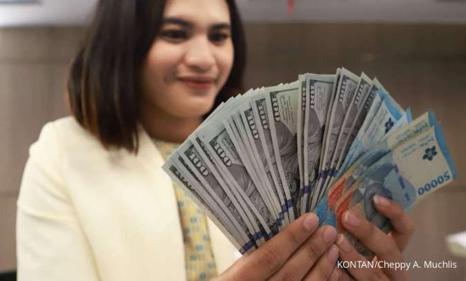 Dampak Pelemahan Rupiah: Simpanan Dolar Bank Melonjak Signifikan di Tengah Mei 2026
