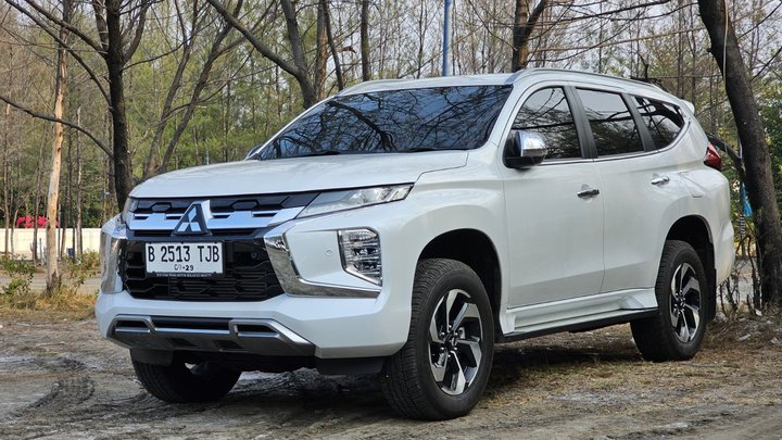 Ketangguhan Diesel Abadi: Mengapa Pajero Sport Bertahan 15 Tahun di Tengah Gempuran SUV Modern