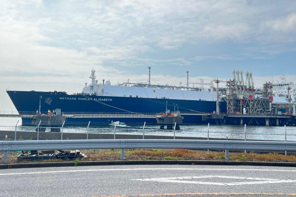 Jaminan Pasokan LNG Mutlak Diperlukan Menyusul Keputusan Pemerintah Pangkas Harga Gas Industri
