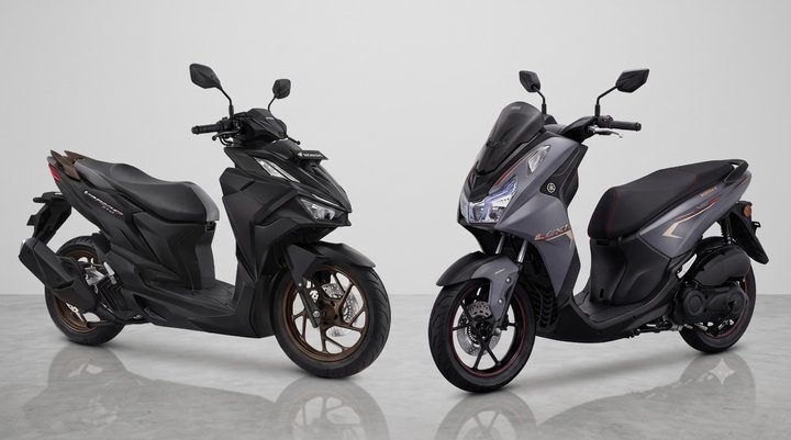 Duel Skutik Premium Dek Rata: Membedah Keunggulan Honda Vario Evo 160 dan Yamaha Lexi LX 155
