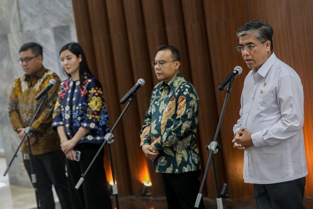 Menaker Yassierli Ungkap Skema Internal Mobility Pasca-Restrukturisasi TikTok dan Tokopedia