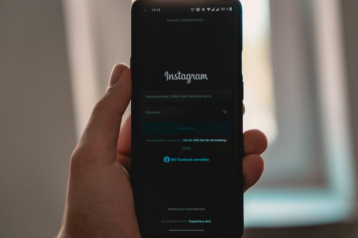 Respons Cepat Meta: Fitur AI Instagram Ditarik Usai Tuai Kritik Tajam