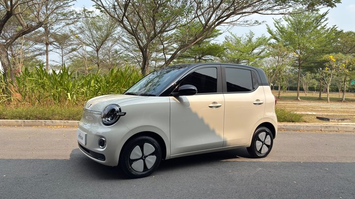 Wuling Hadirkan Duo Mobil Listrik Mikro: Aira EV dan Air EV Saling Melengkapi, Bukan Bersaing