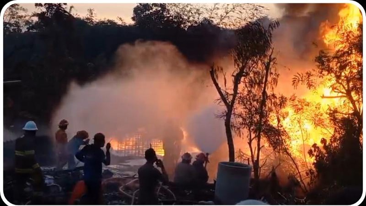 Foto: iIustrasi ledakan kilang minyak. (Istimewa)