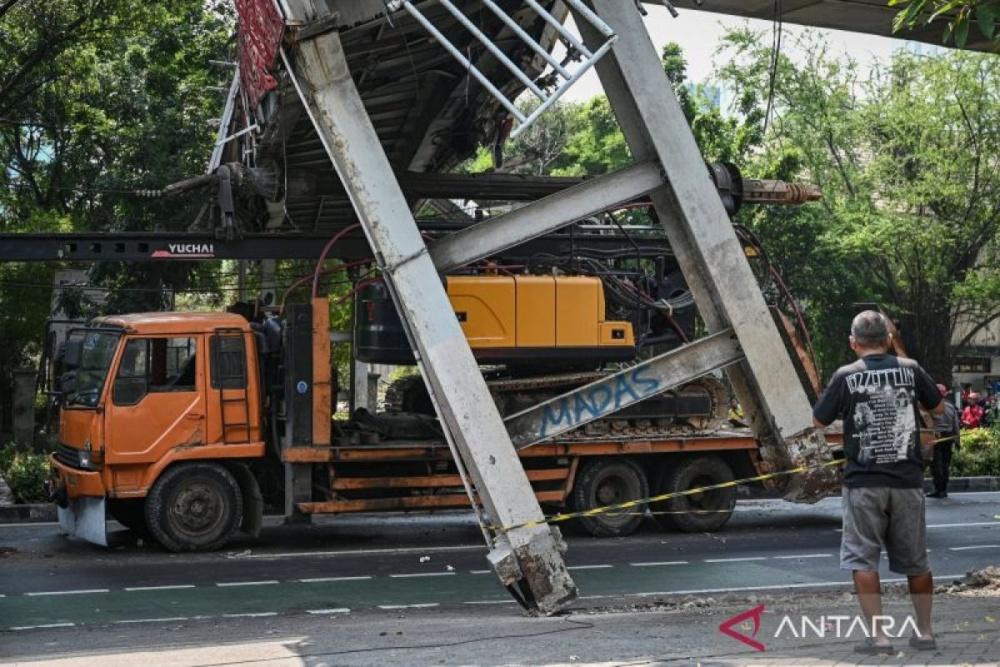 Cari Dana Swasta, DKI Prioritaskan Pembangunan Ulang JPO Tendean yang Rusak
