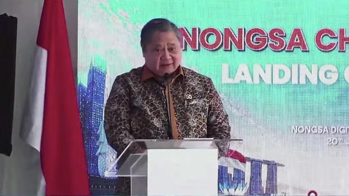 Foto: Menko Perekonomian, Airlangga Hartarto saat menghadiri acara pendaratan kabel bawah laut Nongsa Changi Cable di Nongsa Digital Park, Batam, Kepulauan Riau, Senin (20/7/2026). (Tangkapan Layar Youtube/PerekonomianRI)