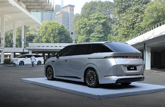 MPV Premium XPeng X9 Alami Keluhan Suspensi Misterius Saat Gelombang Panas Menerpa Tiongkok