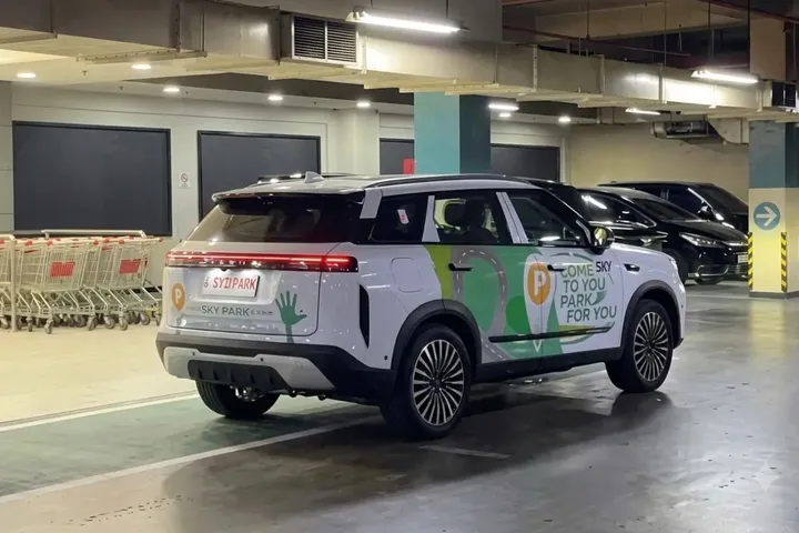 Jaecoo J7 Pamerkan Kecanggihan Parkir Mandiri di Jakarta, Siap Revolusi Mobilitas Urban?