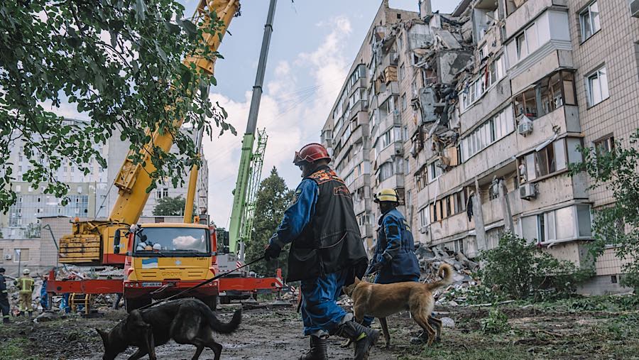 Serangan Rudal Rusia Guncang Latihan Industri Pertahanan Ukraina Dekat Kyiv, Puluhan Jiwa Melayang
